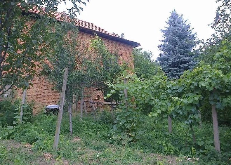 Old Rural House on 2 Floors with Yard of 1500 sq.m. in Vratsa Region, Bulgaria — фото 2