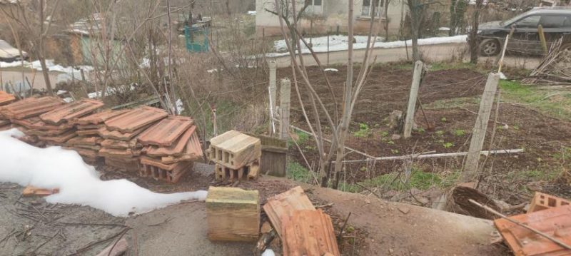 480 кв.м. Двор с фундаментом дома в живописной горной деревне в области Враца, Болгария — фото 3
