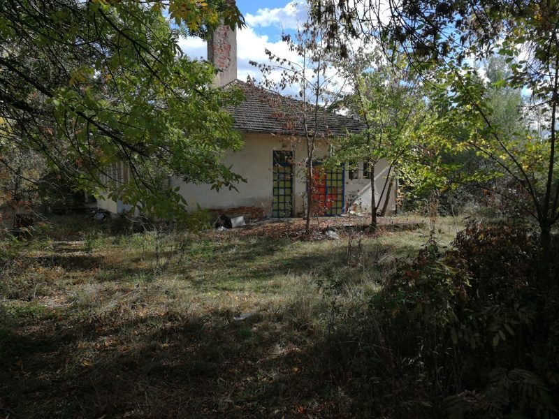Бывшая пекарня на продажу, бизнес-возможности, 2400 кв.м. сад, район Софии — фото 2