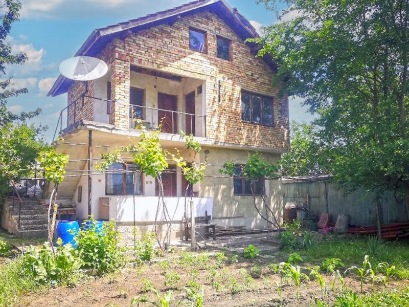 85 м2 3-этажный дом, 500 м2 земли, Варненское озеро, 7 км до Варны, море — фото 1
