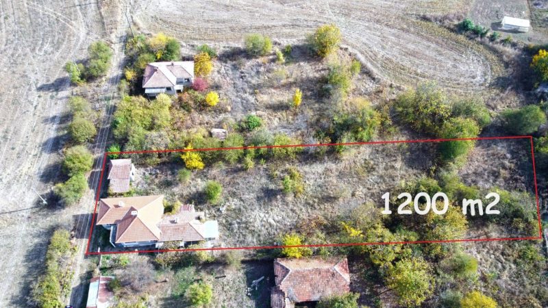 Дом 100 кв.м., новая крыша, новые окна, земельный участок 12 соток, большой поселок. — фото 2