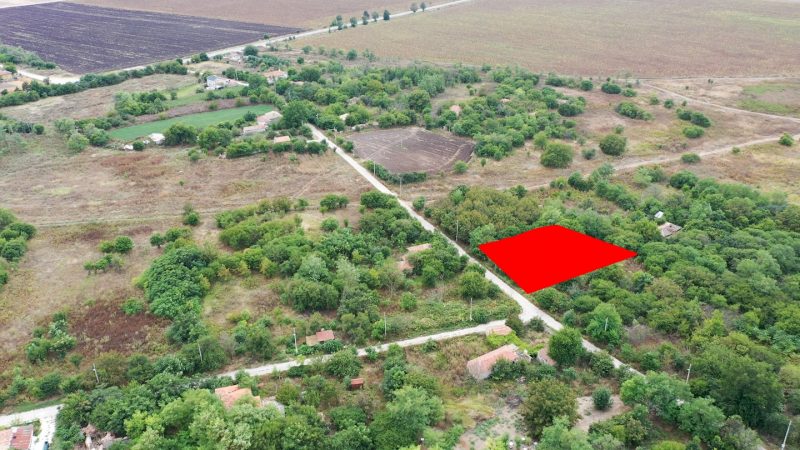 Участок под застройку площадью 1290 кв.м., вода и электричество на границе, 12 км до моря. — фото 3