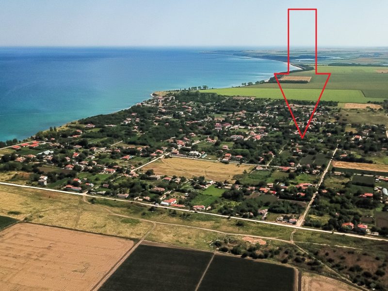 Участок под застройку площадью 1660 кв.м. с водой и электричеством, 800 м до моря — фото 1