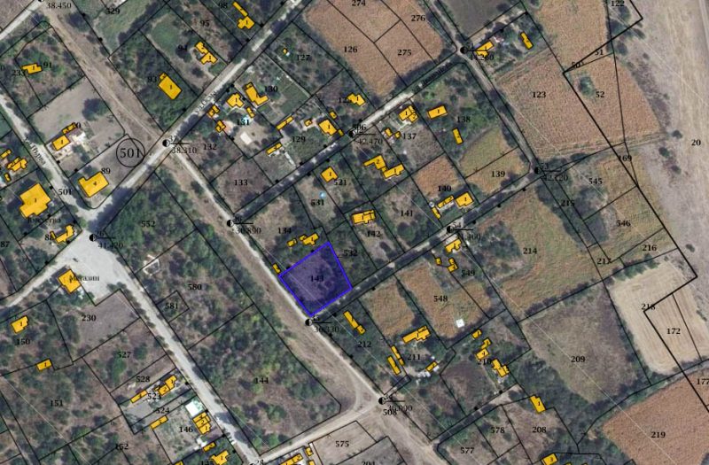 1695 sqm building plot, in regulation, water and electricity at the border, 5 km to sea — photo 1