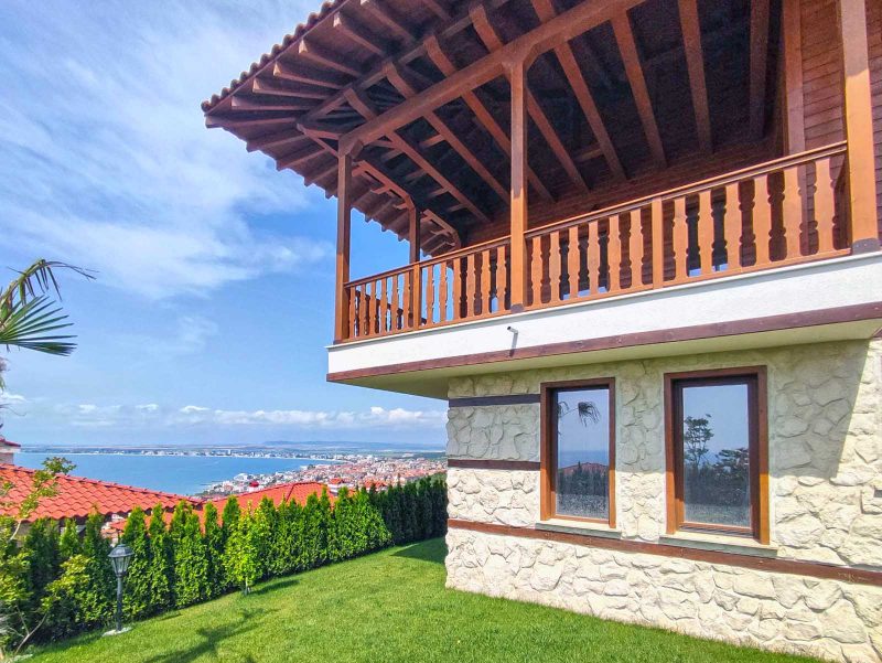 Maison jumelée moderne de 122 m², de 2 étages, nouvellement construite, vue dégagée sur la mer, à 400 m de la mer — photo 1