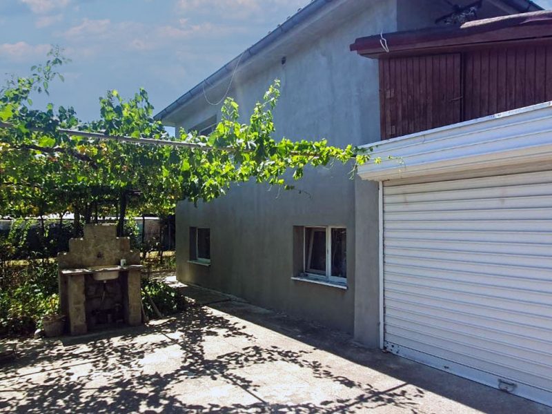 120 sqm renovated house, 600 sqm land, saught-after village, 20 km to Varna and the sea — photo 3