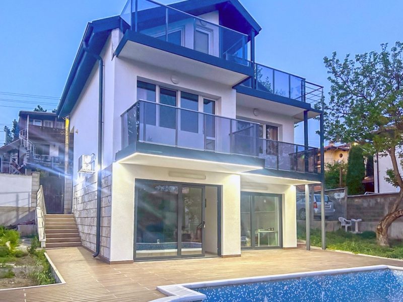 Maison meublée 110 m², 4 sdb, piscine, vue mer, 800 m des plages — photo 3