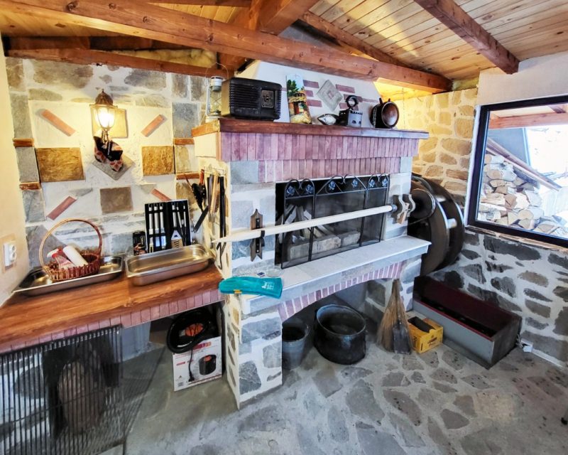 Maison meublée de 210 m², terrain de 2500 m², située dans un village pittoresque, à 4 km de la station de ski de Pamporovo — photo 2