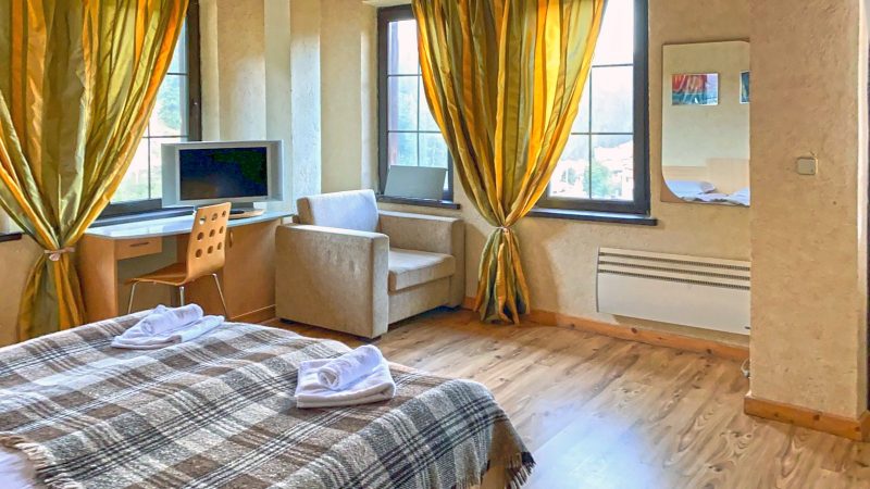 Maison meublée de 210 m², terrain de 2500 m², située dans un village pittoresque, à 4 km de la station de ski de Pamporovo — photo 3