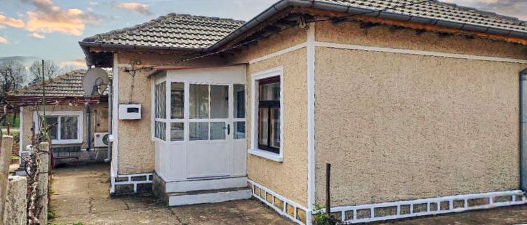 120 кв.м. 3-комнатный меблированный дом, 1200 кв.м. земли, в небольшом городе — фото 2