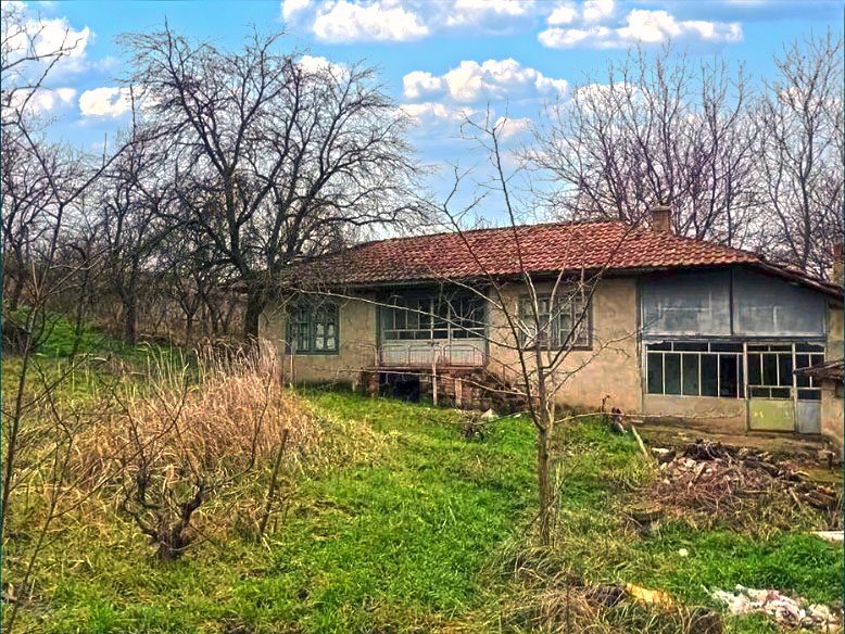Дом площадью 100 кв. м с 3 спальнями, участок земли 2160 кв. м, большая деревня, 3 км до Силистры и Дуная. — фото 2