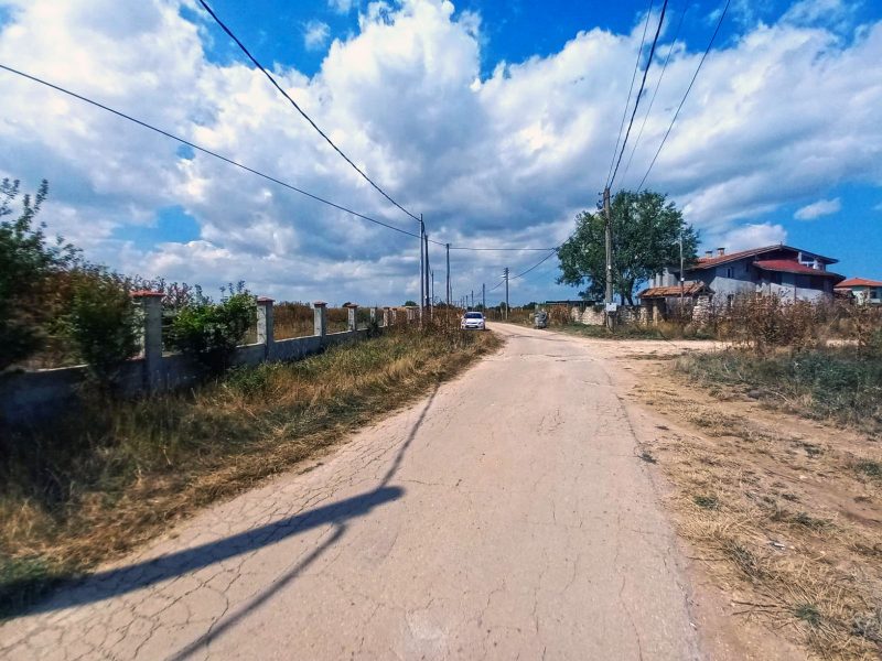623 sqm building plot, water and electricity next to the plot, ashalt access, sea view, 2 km to sea — photo 2