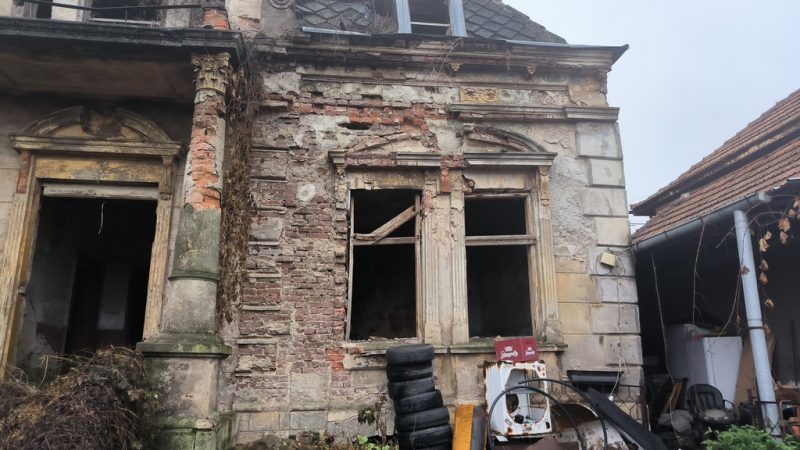 Очаровательный исторический дом, требующий полной реконструкции, с частным садом и видом на Дунай. — фото 2
