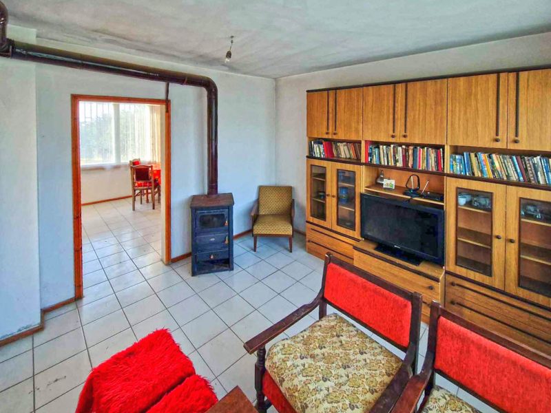 Maison meublée de 125 m² sur 3 étages, terrain de 1387 m², à 25 km de la mer — photo 3