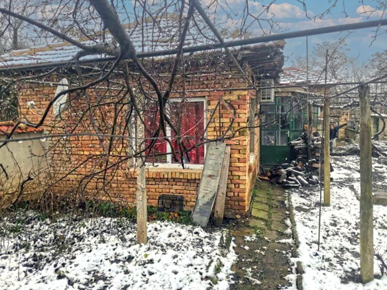 Дом площадью 140 кв.м. с 3 спальнями, участок 2140 кв.м., 12 км до города Вылчи Дол — фото 3