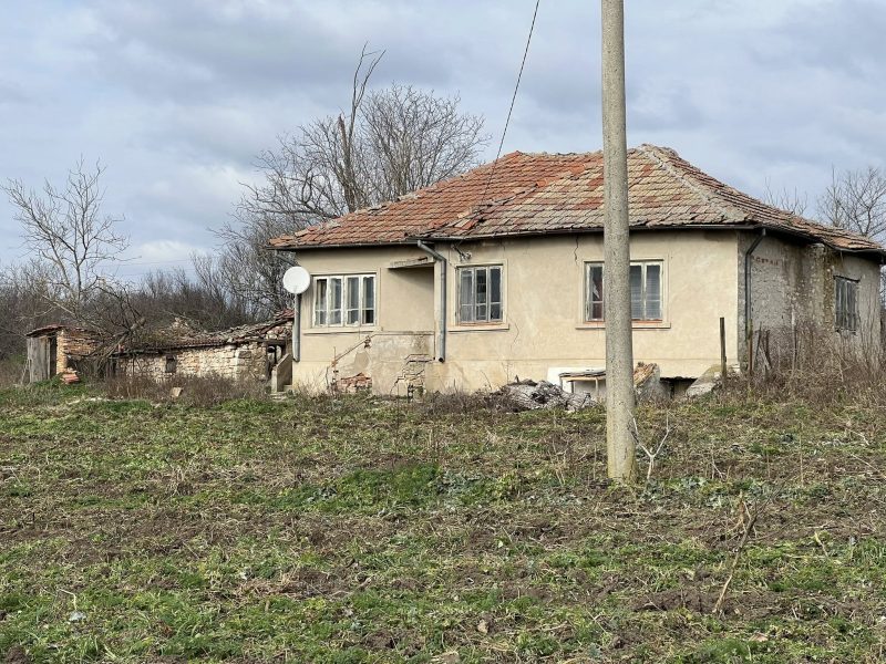 Большая недвижимость с собственным садом площадью 9500 кв.м. и огромным домом всего в 15 минутах от Черного моря. — фото 1