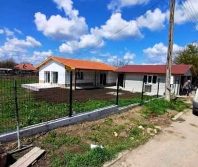 95 кв.м. новый дом с 2 спальнями, участок 1200 кв.м., 5 км до Добрича, 45 км до моря — фото 3