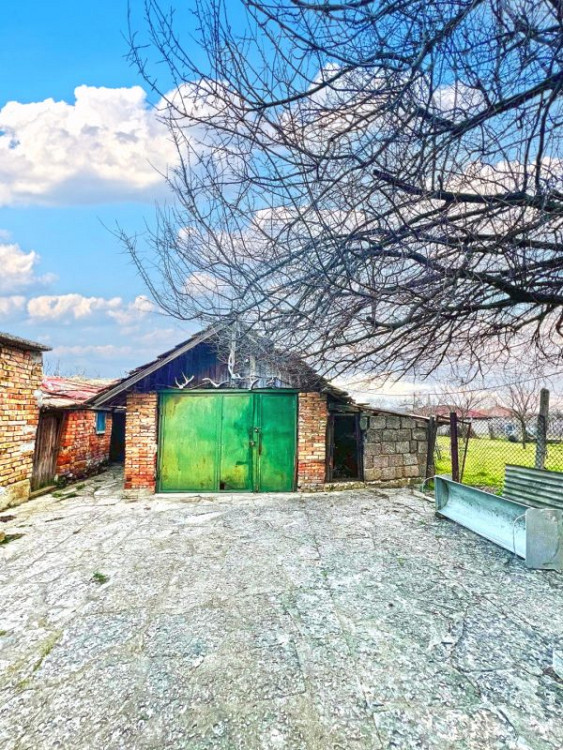 Maison de 146 m² avec 3 chambres, terrain de 1050 m², village recherché, à 10 km de Varna et à 15 km de la mer — photo 2