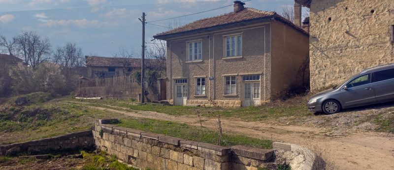 Дом площадью 120 кв. м, участок площадью 760 кв. м, 5 км до города Великий Преслав, 20 км до большого водохранилища и города Шумен — фото 2
