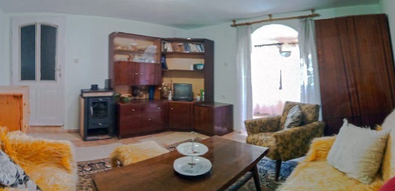 Maison de 200 m² avec 4 chambres, terrain de 1100 m², village privilégié, à 19 km de la mer — photo 3