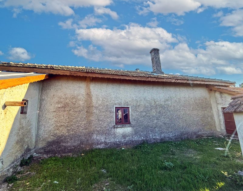 Дом площадью 203 кв.м., участок земли 1248 кв.м., 4 км до города Генрал Тошево, 3 км до моря. — фото 3