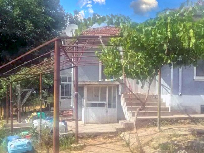 Дом площадью 125 кв. м с 3 спальнями, участок 2300 кв. м, 15 км до Дуная — фото 2