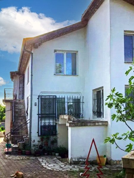 Maison de 200 m², terrain de 1270 m², à 10 km de la mer — photo 2