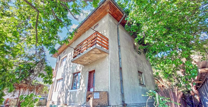 Дом площадью 178 кв.м., участок 400 кв.м., центральная часть Балчика, 1 км до моря — фото 2