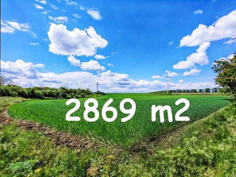 Terrain constructible de 2869 m², en bordure de village, à 10 km de la ville et à 70 km de la mer. — photo 3