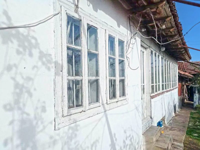 Дом 80 кв.м, участок 1600 кв.м, 10 км до города Главиница, 15 км до Дуная. — фото 2