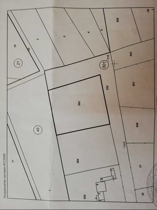 Terrain constructible de 2017 m², eau et électricité en bordure de village, à 10 km de Valchi dol et à 60 km de la mer. — photo 2