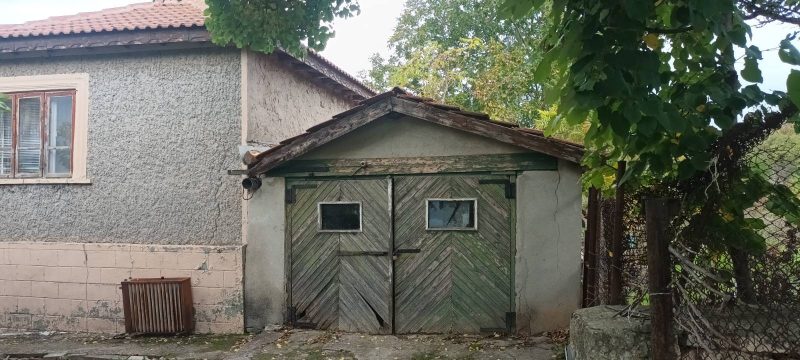 Дом мощностью 90 кВт·м, земельный участок мощностью 2420 кВт·м. — фото 2