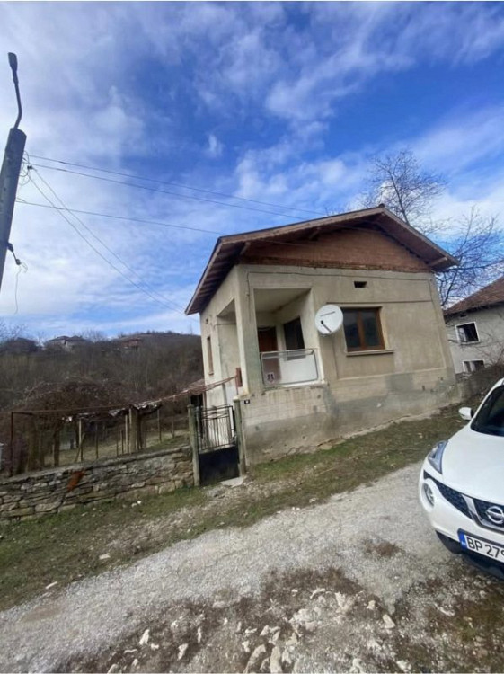 Maison à vendre dans le village de Belentsi, commune de Lukovit – région de Lovetch — photo 3