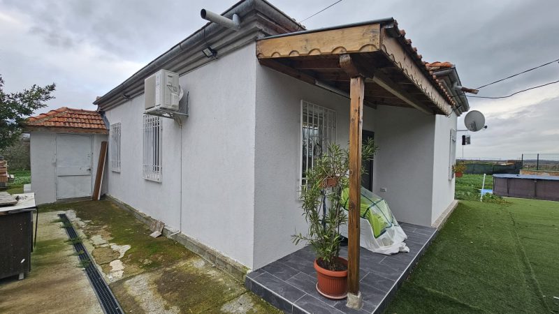 115 sqm renovated and furnished house, 1000 sqm land, sought-after village, 15 km to sea — photo 3