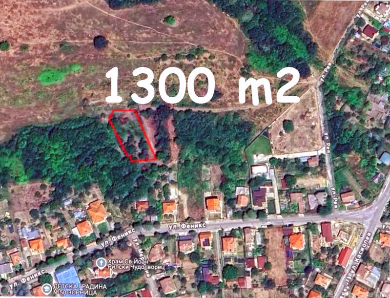 Terrain constructible de 1300 m², eau et électricité en bordure de propriété, village recherché, à 10 km de la mer — photo 1