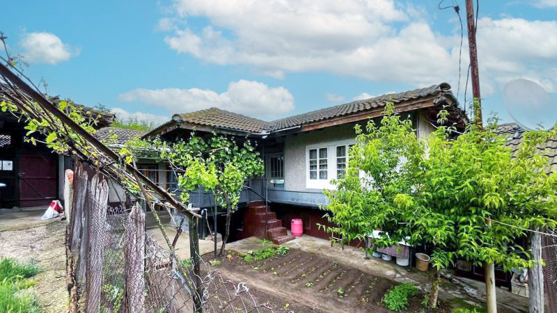 Maison authentique de 85 m² avec 2 chambres, sur un terrain de 4 650 m², à 18 km d'Alfatar et à 40 km de Silistra et du Danube. — photo 2