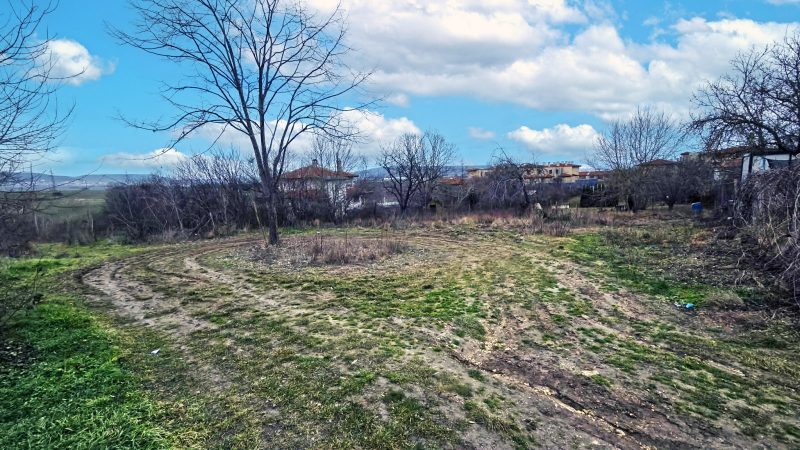Земельный участок под застройку площадью 500 кв.м, водоснабжение и электричество, 2 км до моря. — фото 2