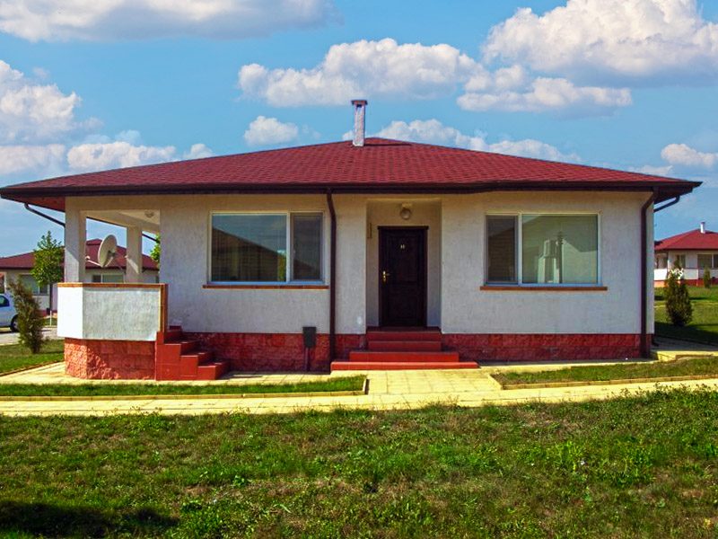 Дом площадью 138 кв.м с 3 спальнями, участок 500 кв.м, престижный поселок, 10 км до моря. — фото 2