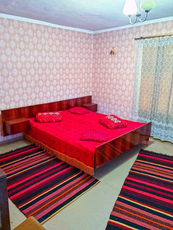 Maison de 140 m², terrain de 582 m², village recherché, à 3 km de la ville de Razgrad — photo 3