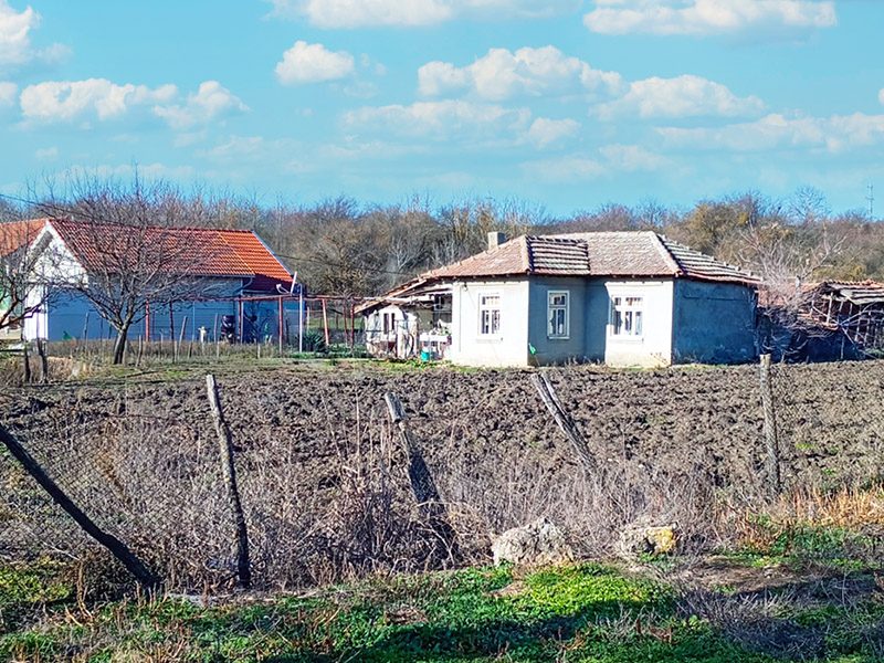 Дом площадью 70 кв.м, земельный участок 1410 кв.м, 7 км до города Добрич. — фото 2