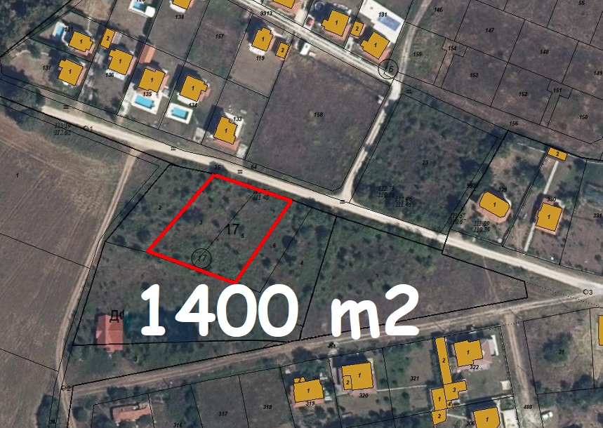 Земельный участок под застройку площадью 1400 кв.м, водоснабжение и электричество на границе, востребованный поселок, 12 км до моря. — фото 1