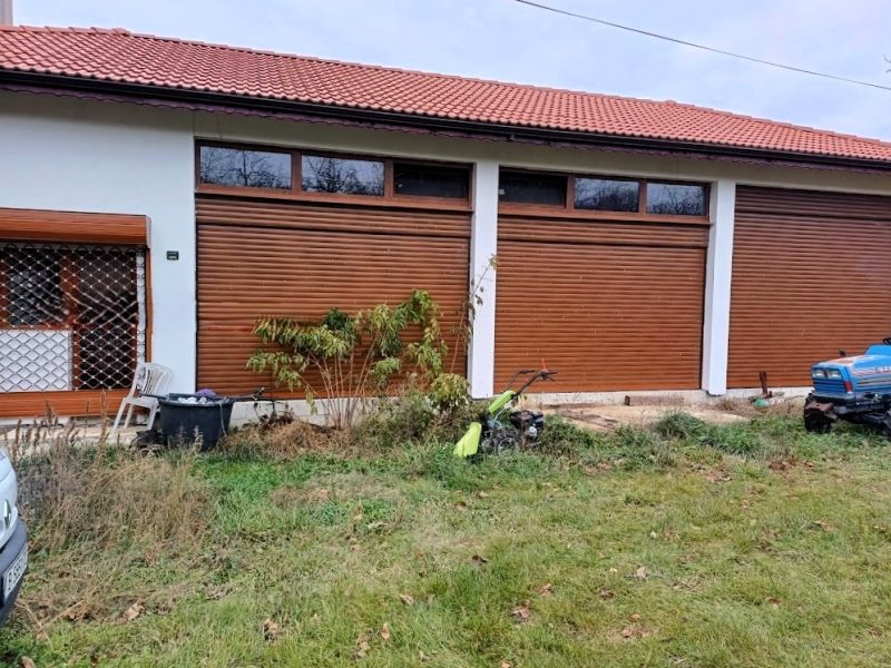 Deux maisons d'une superficie totale de 250 m², sur un terrain de 4500 m², dans un village pittoresque, à 7 km de la ville de Dalgopol. — photo 2