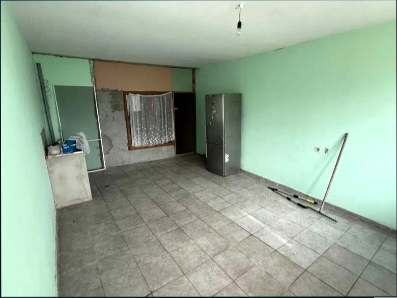 Дом 120 кв.м, участок 1185 кв.м, город Валчидол 12 км, море 68 км. — фото 1