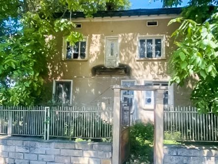 Maison de 180 m², terrain de 1200 m², en ville, — photo 2