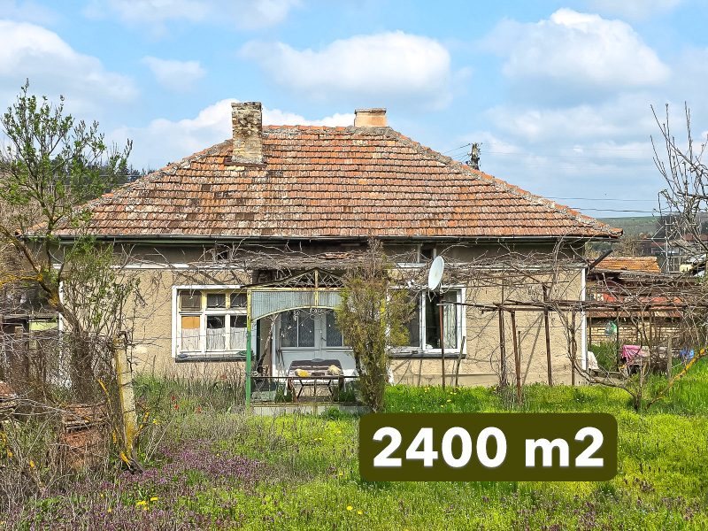 Maison meublée de 3 chambres, jardin de 2400 m², à 20 km de Razgrad — photo 1
