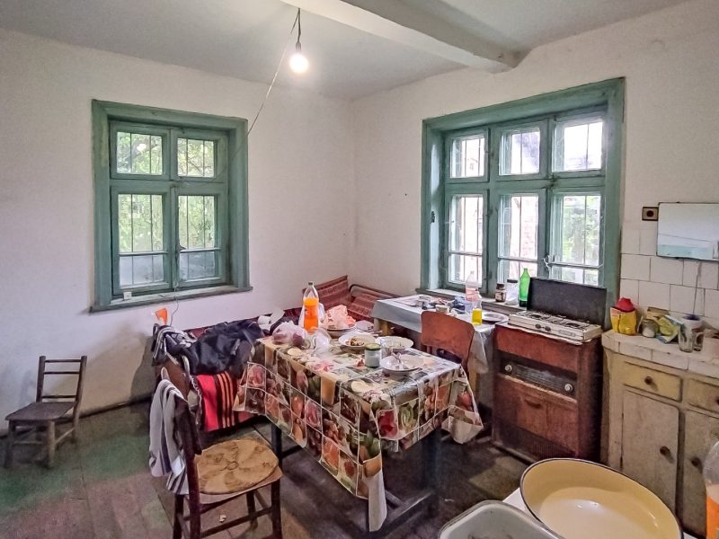 Меблированный дом площадью 110 кв.м, участок 1600 кв.м, северо-запад Болгарии. — фото 2