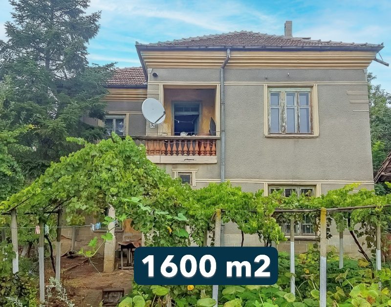 Меблированный дом площадью 110 кв.м, участок 1600 кв.м, северо-запад Болгарии. — фото 1