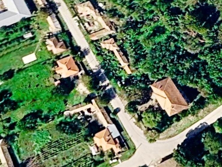 90 sqm house for renovation, 2500 sqm land, 30 km to Dobrich town, 70 km to sea