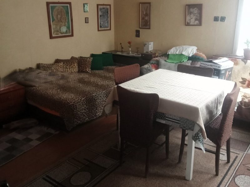 130 кв.м, 2 дома, участок 1730 кв.м, большой поселок, 52 км до моря.