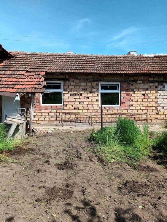 120 sqm house, 2560 sqm land, 16 km to Isperih town — photo 3